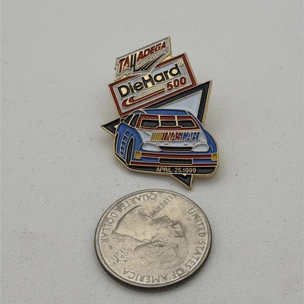 NASCAR DieHard 500 Talladega SuperSpeedway 1999 Lapel Hat Pin